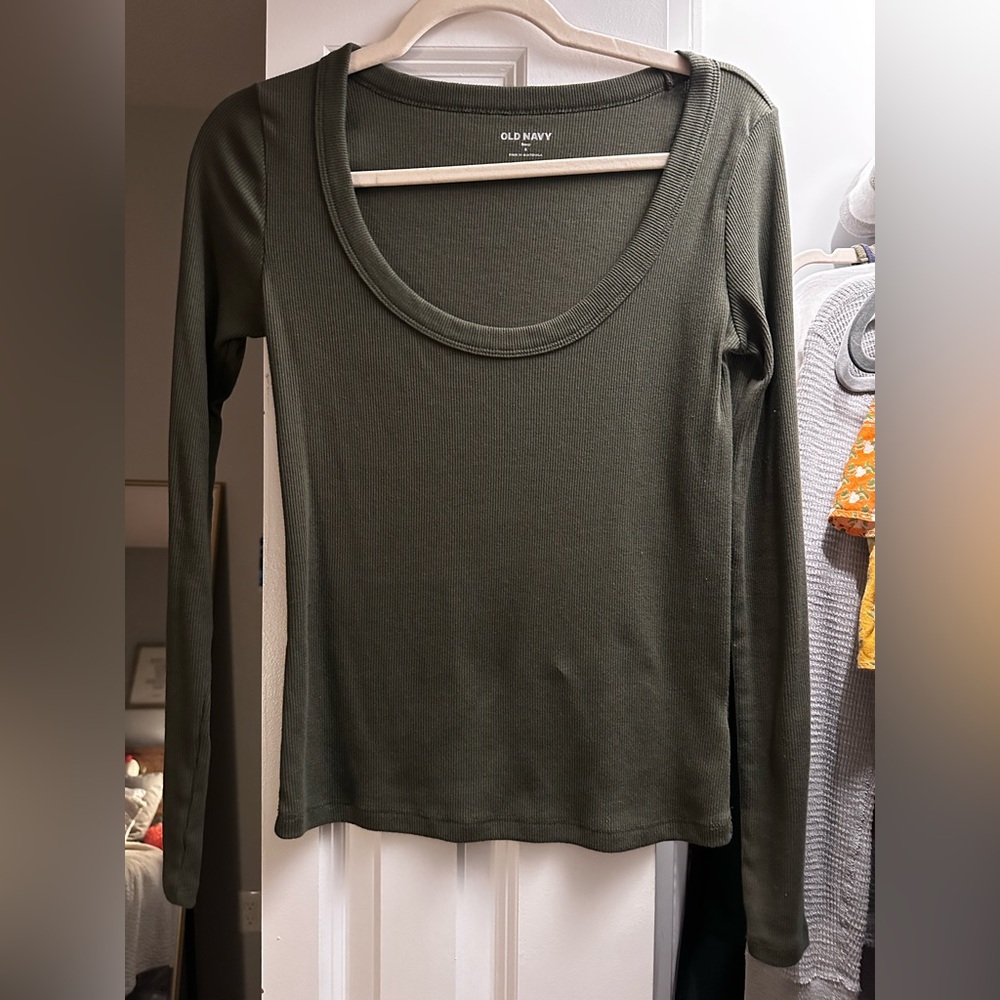 Old Navy Women's Dark Green Long Sleeve Tee